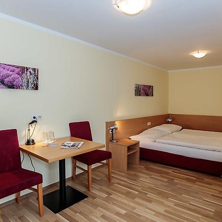 Hotel Denk Bed & Breakfast Vorchdorf Kültér fotó