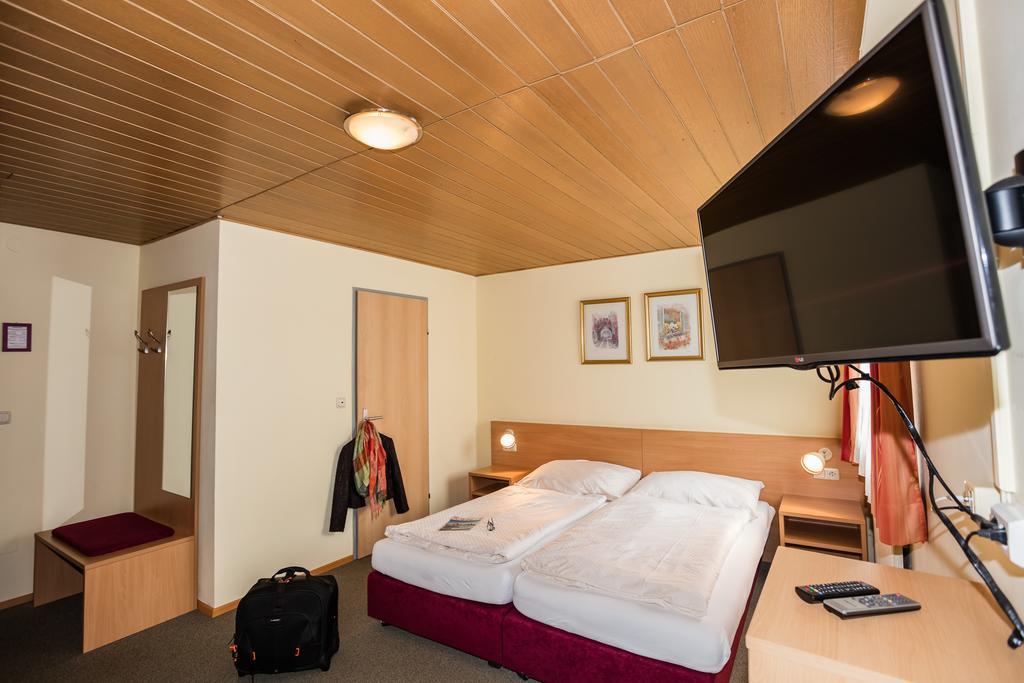 Hotel Denk Bed & Breakfast Vorchdorf Kültér fotó